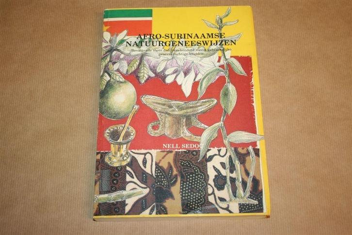Afro-Surinaamse natuurgeneeswijzen !!, Boeken, Esoterie en Spiritualiteit, Zo goed als nieuw, Achtergrond en Informatie, Overige onderwerpen