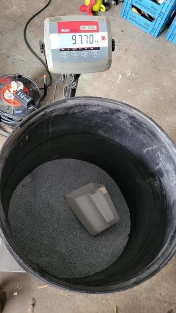 +/- 90 kg antislip korrel of anti slip korrels beschikbaar voor biedingen
