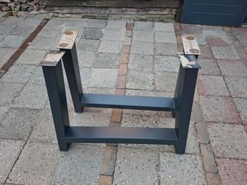 Tafelpoten/ Tafelframe - makkelijk te monteren  beschikbaar voor biedingen