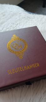 Efteling Grand Hotel Sleutelhanger in Luxe Box, Ophalen, Nieuw, Overige typen