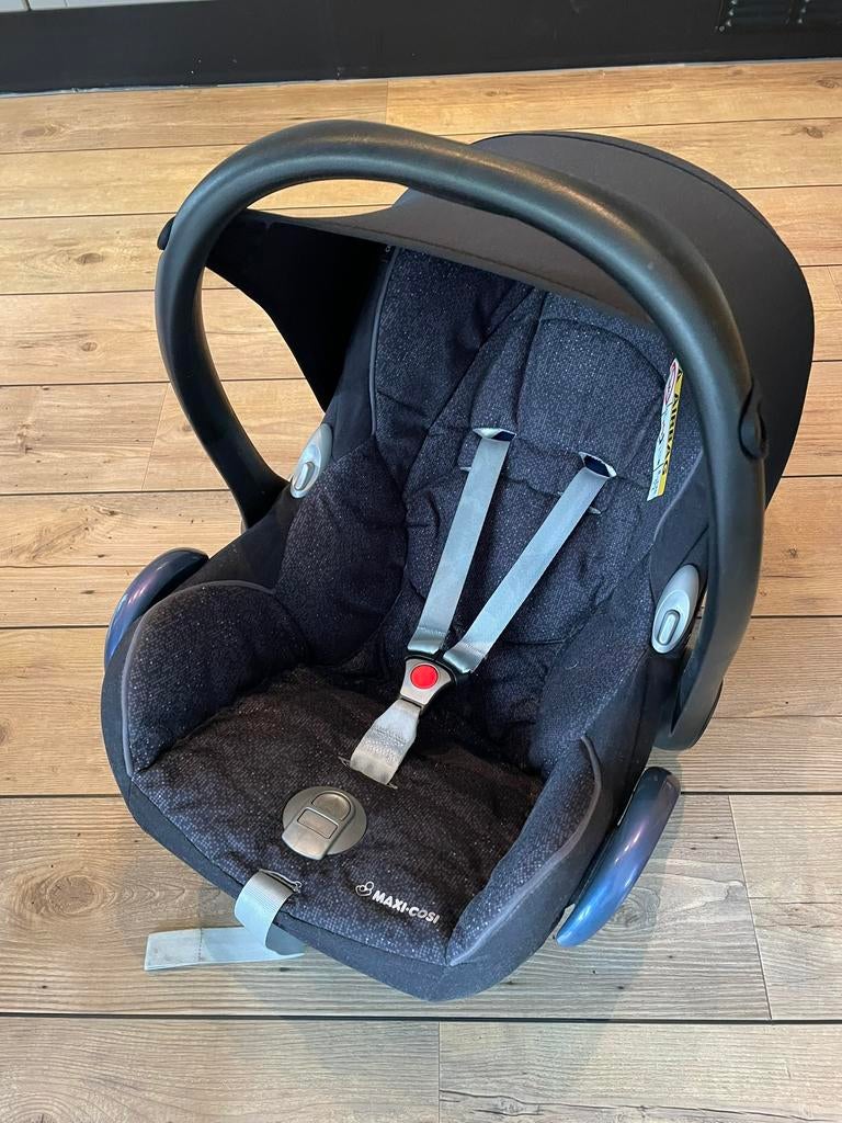 Maxicosi bak, Ophalen, Autogordel, Zo goed als nieuw, 0 t/m 13 kg