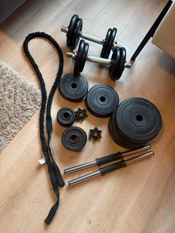 Set gewichten - Halterschijven en dumbbells beschikbaar voor biedingen