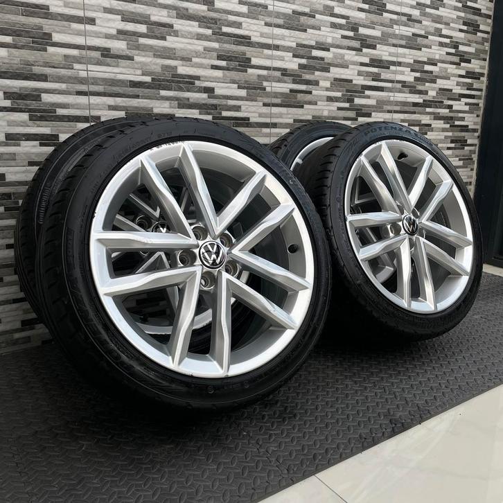 17” Inch VW Mirabeau velgen 5x100 Continental zomerbanden, Auto-onderdelen, Banden en Velgen, Banden en Velgen, Zomerbanden, 17 inch