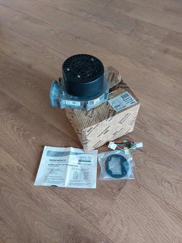 AWB ventilator cv ketel 3hr honeywell A041250.20 set NIEUW beschikbaar voor biedingen