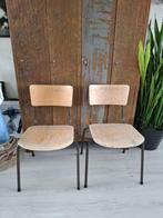 vintage schoolstoelen, Huis en Inrichting, Stoelen, Ophalen, Gebruikt, Twee, Bruin