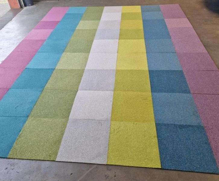 15,75 m2 tapijttegels Interface Polichrome solid. 63 stuk, Huis en Inrichting, Stoffering | Vloerbedekking, Nieuw, Tapijttegels