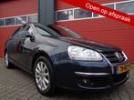 Volkswagen Jetta 1.4 TSI Comfortline,Navi,Cruise,Clima,Trekh, Auto's, Volkswagen, Voorwielaandrijving, Navigatiesysteem, Gebruikt