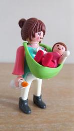 Playmobil mama met draagzak, baby en flesje, Ophalen of Verzenden