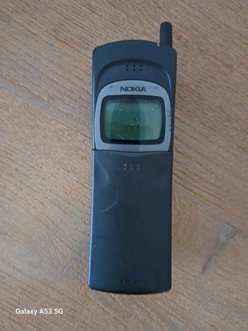 Nokia 8110 "Banaan" . beschikbaar voor biedingen