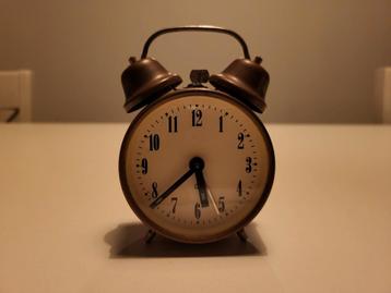 Vintage hema wekkertje beschikbaar voor biedingen