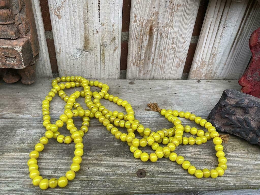 Prachtige oude Mala gemaakt van gele glaskralen., Ophalen of Verzenden, Overige materialen, Ketting