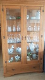 Mooie vitrinekast in licht eiken, Ophalen