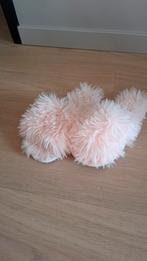 Fluffy pantoffels slippers roze maat 41, Meisje, Overige typen, Ophalen of Verzenden, Zo goed als nieuw