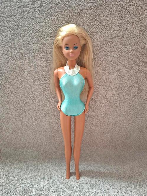 Sunny Petra Doll With Blue Swimsuit, Kinderen en Baby's, Speelgoed | Poppen, Zo goed als nieuw, Barbie, Ophalen of Verzenden