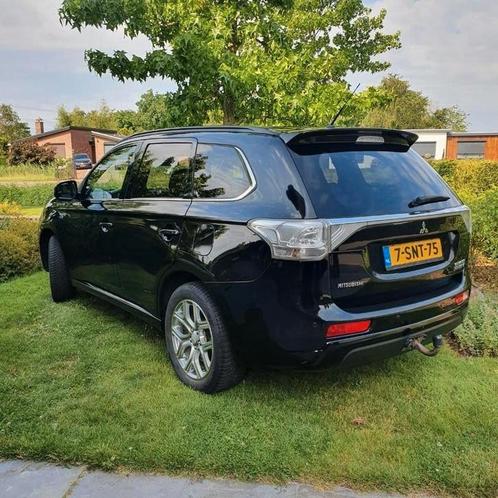 Mitsubishi Outlander Phev 4WD 7 persoons!, Auto's, Mitsubishi, Particulier, Outlander, 4x4, ABS, Achteruitrijcamera, Adaptieve lichten