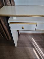 Side table wit met messing details, Ophalen, 100 tot 150 cm, Romantisch/modern, Zo goed als nieuw