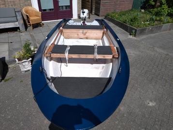Placom visboot, trailer, afdekzeil en eventueel motor 4 pk. beschikbaar voor biedingen