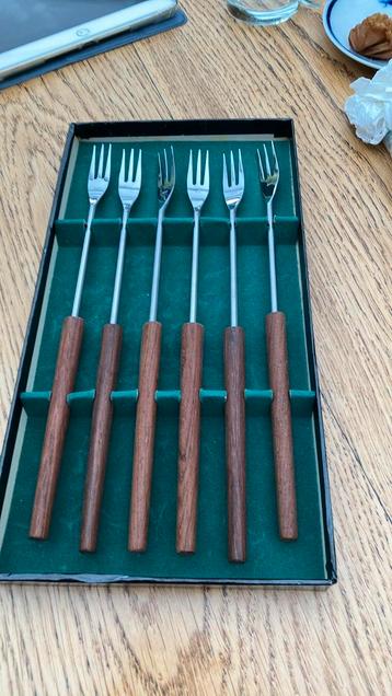 Kaas fondeuvorken  6 hout heft 26 cm beschikbaar voor biedingen