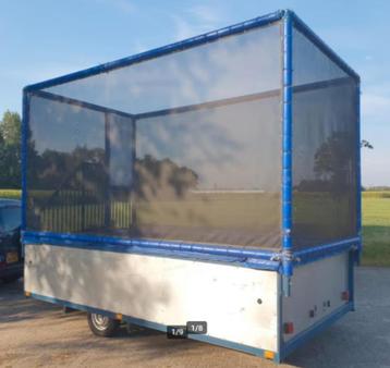 Trampoline aanhanger verrijdbaar beschikbaar voor biedingen