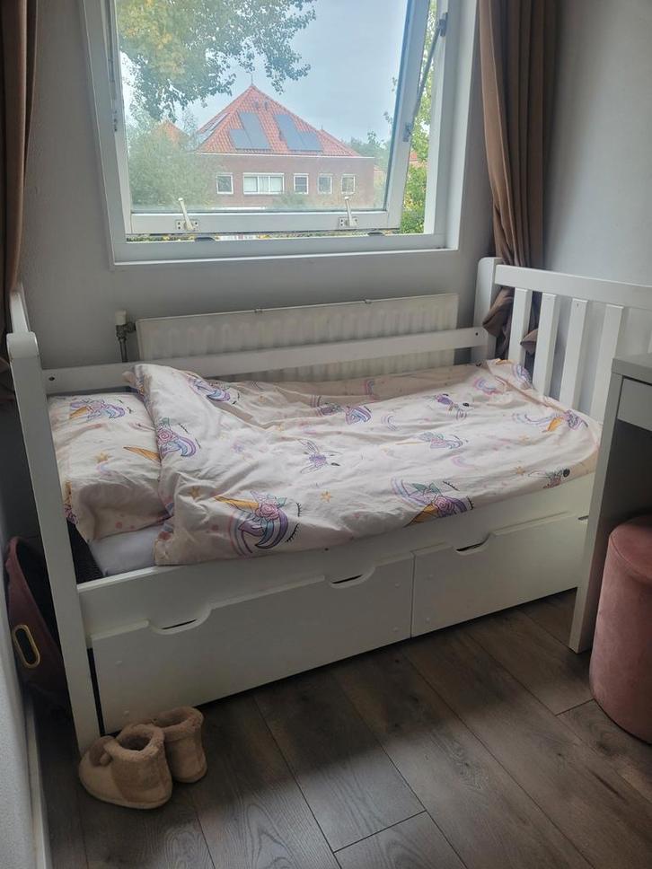 Kinderbed / peuterbed / kleuterbed met opbergruimte, Kinderen en Baby's, Kinderkamer | Bedden, Zo goed als nieuw, 140 tot 160 cm