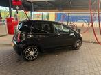 Volkswagen up! 1.0 55KW AUT 2012 Zwart met full option, Auto's, Voorwielaandrijving, 74 pk, 840 kg, 4 stoelen