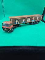 331 mercedes-benz vrachtwagen calve 1/50 nzg, Hobby en Vrije tijd, Modelauto's | 1:50, Ophalen of Verzenden, Zo goed als nieuw