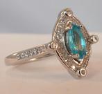 Zilveren ring met Topaas, blauw en wit, nieuw, Nieuw, 17 tot 18, Met edelsteen, Dame