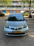 Toyota Aygo 1.0 12V Vvt-i 5DRS 2008 Grijs, Voorwielaandrijving, 4 stoelen, 68 pk, Origineel Nederlands
