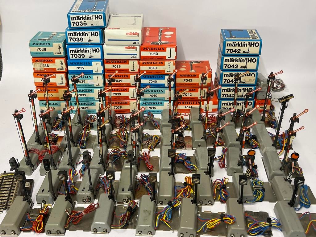 ** SEINEN ** 74x Märklin 7036 '37 '38 '39 '40 '41 '42 '45 **, Hobby en Vrije tijd, Modeltreinen | H0, Wisselstroom, Gebruikt, Overige typen