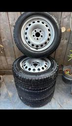 Orginele Mercedes Vito stalen velgen met banden., Ophalen, 16 inch, Banden en Velgen, Bestelwagen
