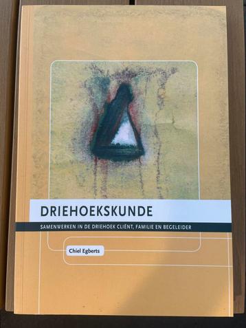 Driehoekskunde beschikbaar voor biedingen