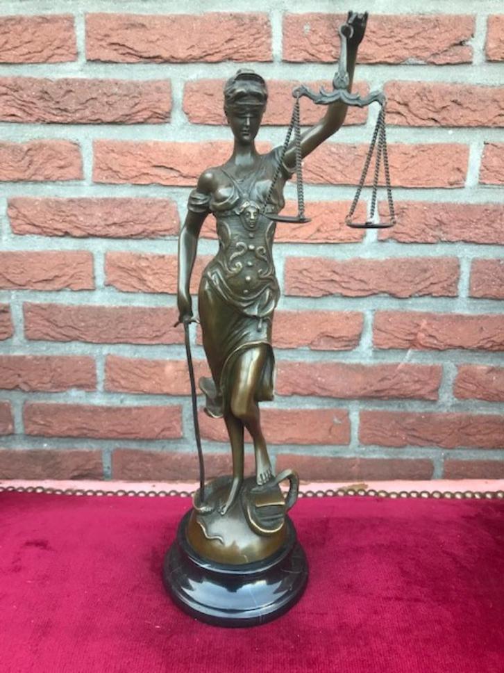 prachtig bronzen beeld, VROUWE JUSTITIA, 40 cm hoog, Antiek en Kunst, Curiosa en Brocante, Ophalen of Verzenden