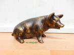 027* bronzen varken zittend (Boven €75 geen verzendkosten), Ophalen of Verzenden, Nieuw, Overige materialen, Dierenbeeld