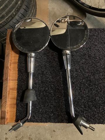 Vespa spiegels beschikbaar voor biedingen