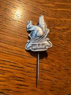 Vintage Berg en Bos Eekhoorn Speldje, Verzamelen, Speldjes, Pins en Buttons, Ophalen of Verzenden, Gebruikt, Dier of Natuur, Speldje of Pin