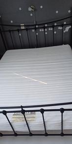 Zwart stalen ledikant met prima matras., Gebruikt, Eenpersoons, Zwart, Ophalen of Verzenden