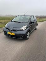 Toyota Aygo 1.0 12V Vvt-i 5DRS 2008 Grijs, Auto's, Toyota, Voorwielaandrijving, Stof, 4 stoelen, 68 pk