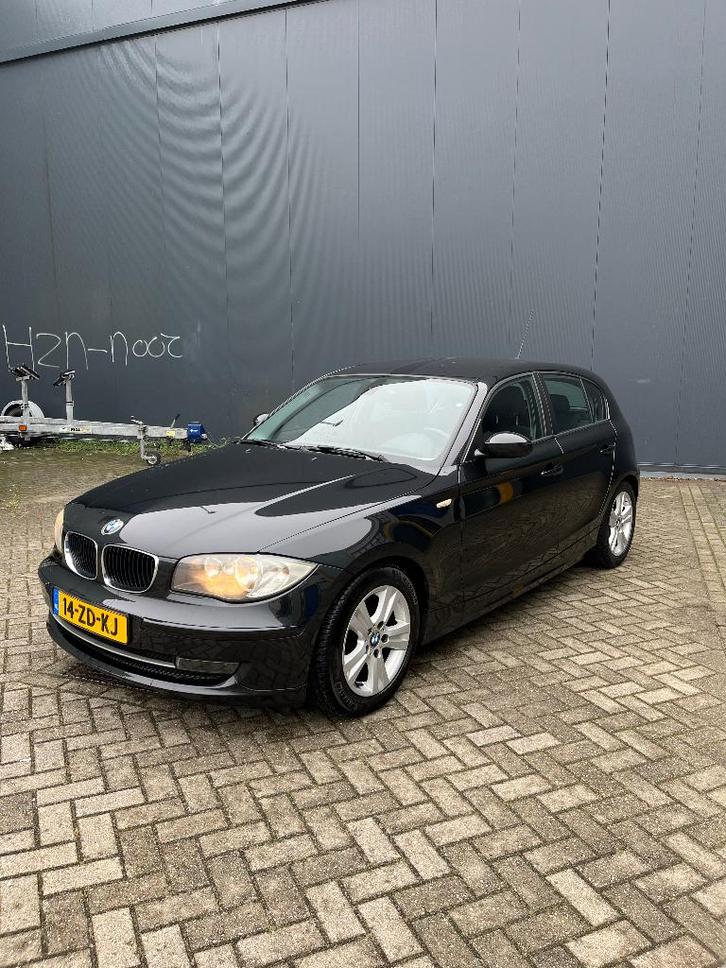 BMW 1-Serie 1.6 116I 5DR 2008 Zwart, Auto's, BMW, Particulier, 1-Serie, Airbags, Regensensor, Benzine, B, Hatchback, Handgeschakeld