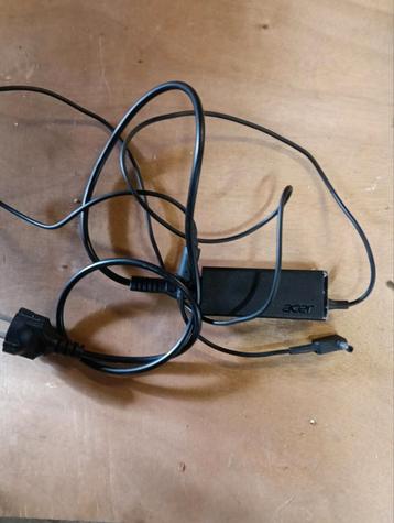 Laptop lader Acer beschikbaar voor biedingen