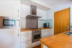 Mooie cremekleurige keuken met houten werkblad, Huis en Inrichting, Keuken | Complete keukens, Ophalen, Enkelwandige keuken, Zo goed als nieuw
