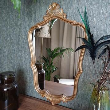 Vintage Barok spiegel beschikbaar voor biedingen