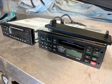 Saab 900 originele Clarion audio set beschikbaar voor biedingen