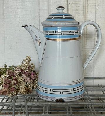Emaille oud Frans koffiepotje wit met licht blauw beschikbaar voor biedingen