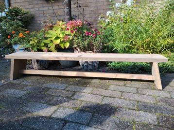 Voor bij de buitenkachel beschikbaar voor biedingen