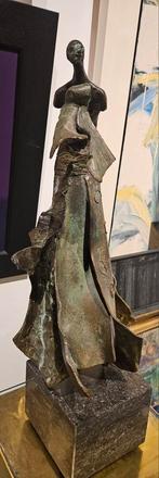 Bronzen beeld van Wies van Dort "Danser" gesigneerd, Antiek en Kunst, Ophalen