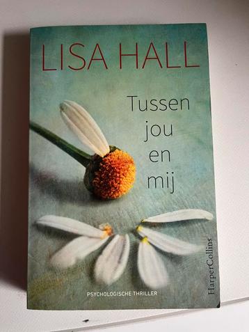 Lisa Hall - Tussen jou en mij beschikbaar voor biedingen