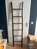 Decoratieve ladder, Doe-het-zelf en Verbouw, Ladders en Trappen, Ophalen of Verzenden, Zo goed als nieuw, Minder dan 2 meter