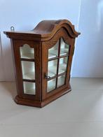 Vitrinekast, kuifkast, vintage, hout, 56,5x56,5x19cm, Ophalen, 50 tot 100 cm, Glas, Minder dan 25 cm