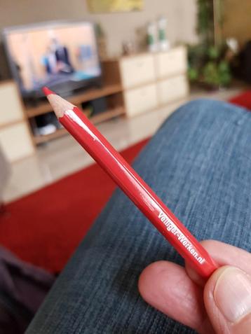 Rood Stem potlood 2e Kamer Verkienzingen, 29-10-2025. beschikbaar voor biedingen