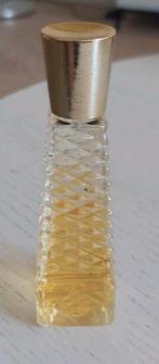 Vintage Elegance van Avon, Ophalen of Verzenden, Zo goed als nieuw, Parfumfles, Gevuld